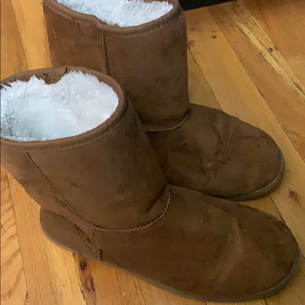 Dawgs tan colored boots